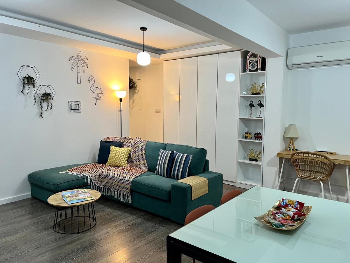 Fat Cow Apartments Larnaca Eksteriør billede